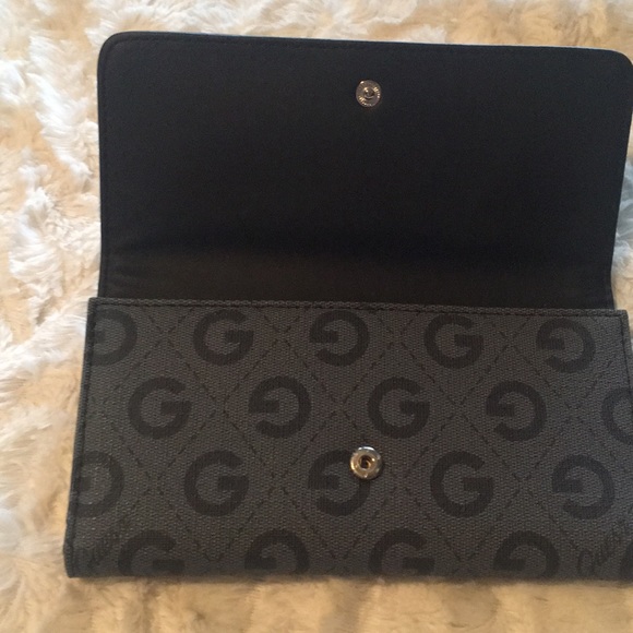 G BY GUESS WALLET - Picture 3 of 7